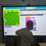 Siswa Sekolah Islam Al Anshar belajar coding dan logika